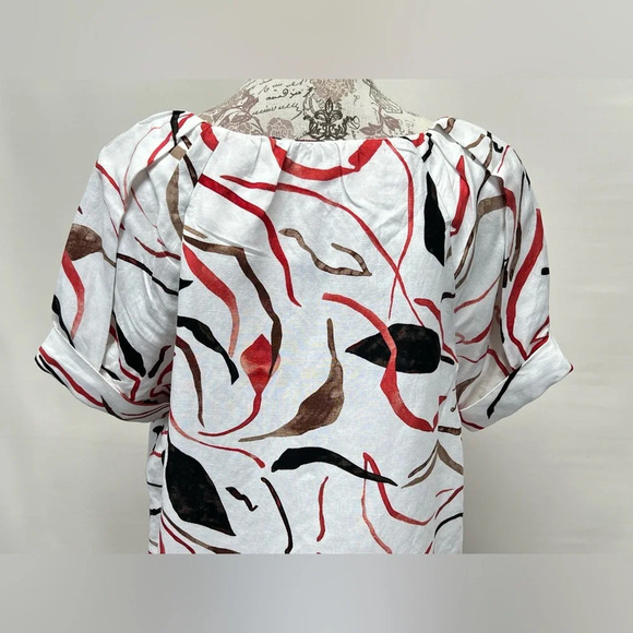 ALFANI White, red & black abstract print top size 2P. - Picture 7 of 15